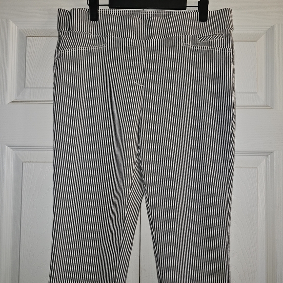 Anne Klein Casual Pants - High Rise - Picture 3 of 13